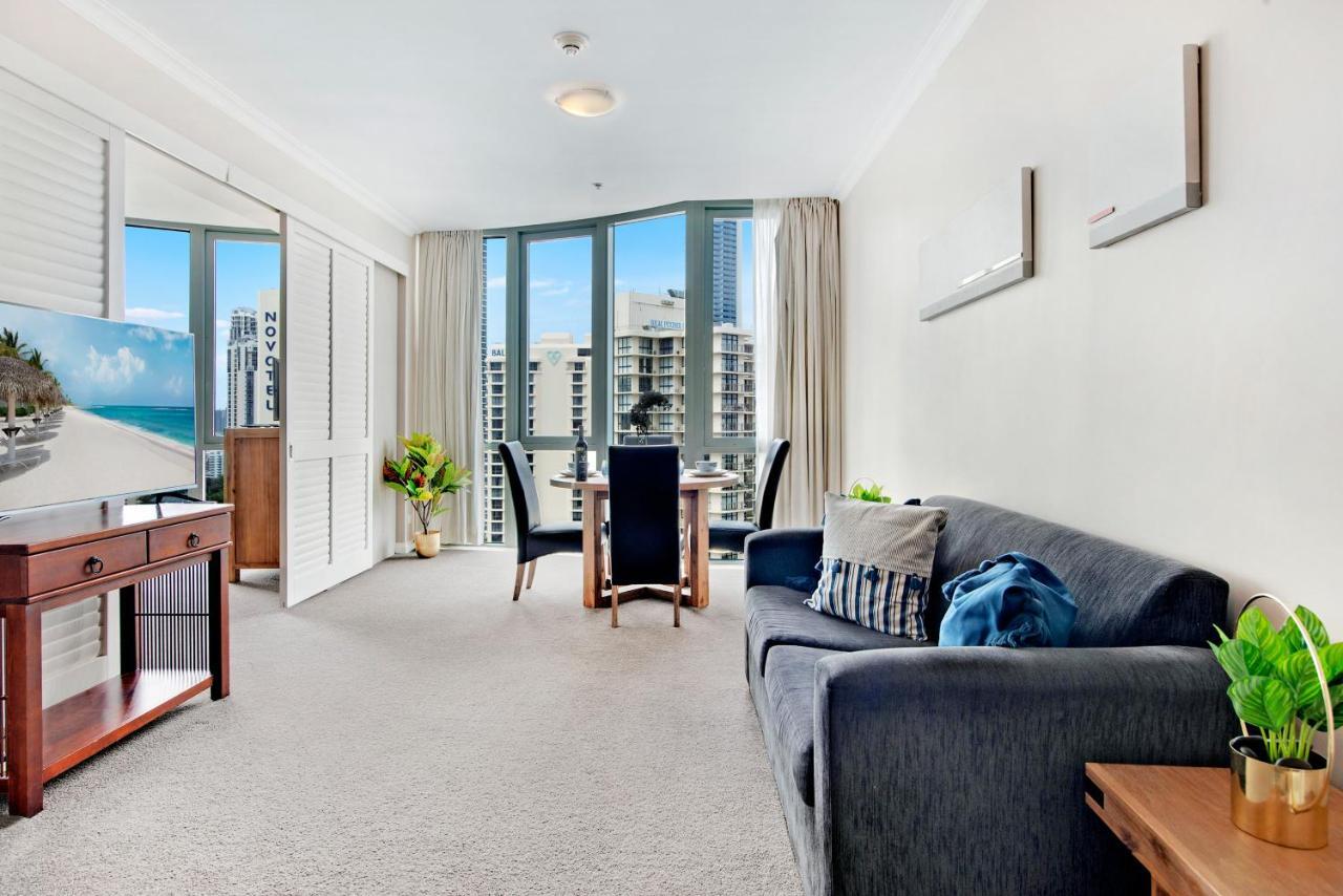 Legends 1 Bedroom Spa Suite - We Accommodate Gold Coast Exterior photo